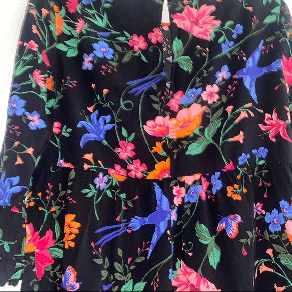 ⭐️ Old Navy Floral Dress with bell sleeve, super cute - Picture 6 of 16